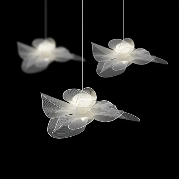 Modern and minimalist Italian restaurant chandeliers (1)