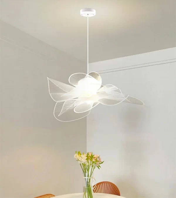 Modern and minimalist Italian restaurant chandeliers (17)